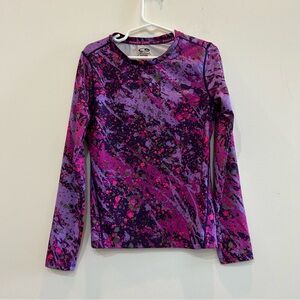 Champion multicolored base layer. Size youth medium.